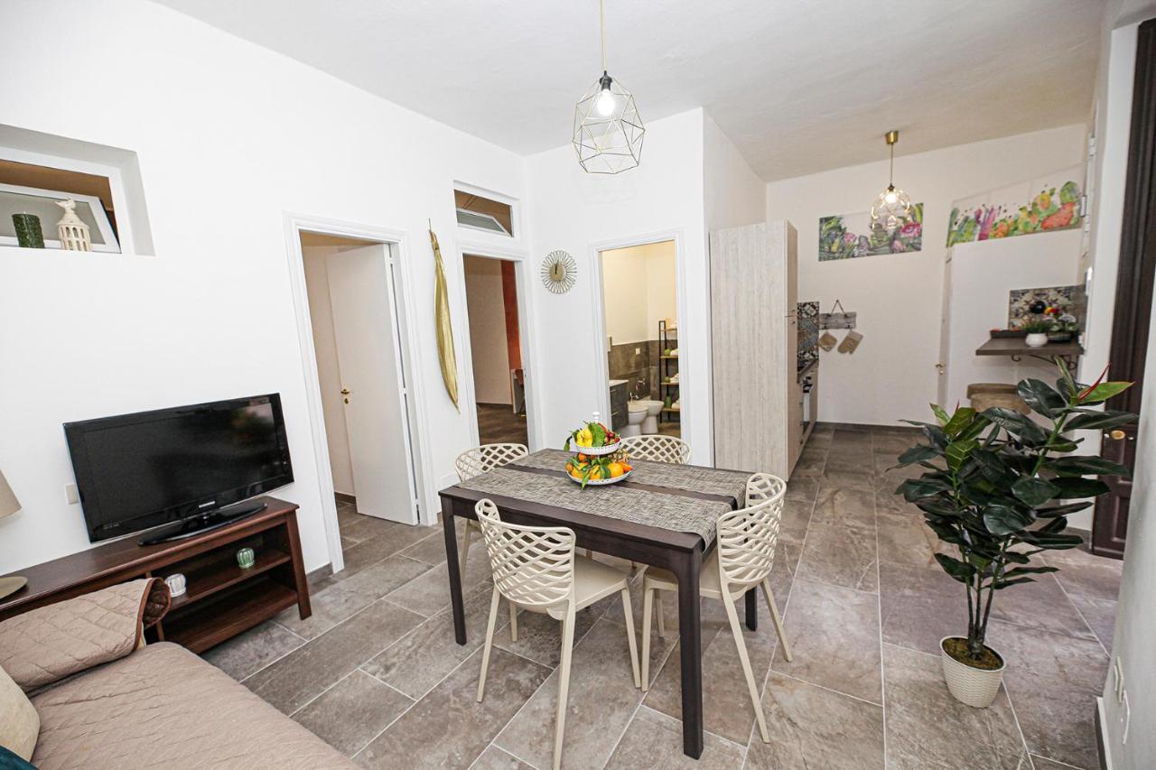 Appartamento Casa Raffadali, in centro storico a Palermo Esterno foto